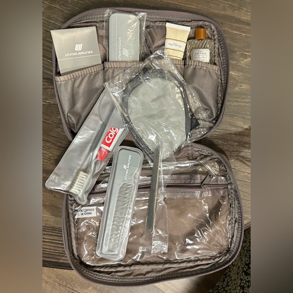 Dior!United Airlines Amenity/Toiletry Bag with Dior!?!